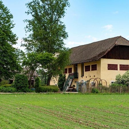Apartamento Gutshof Bartl 1 Klagenfurt am Woerthersee Exterior foto
