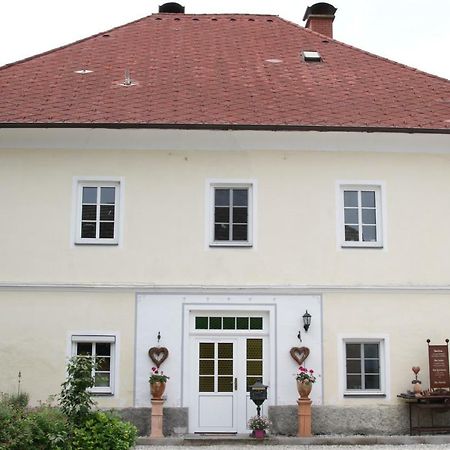 Apartamento Gutshof Bartl 1 Klagenfurt am Woerthersee Exterior foto
