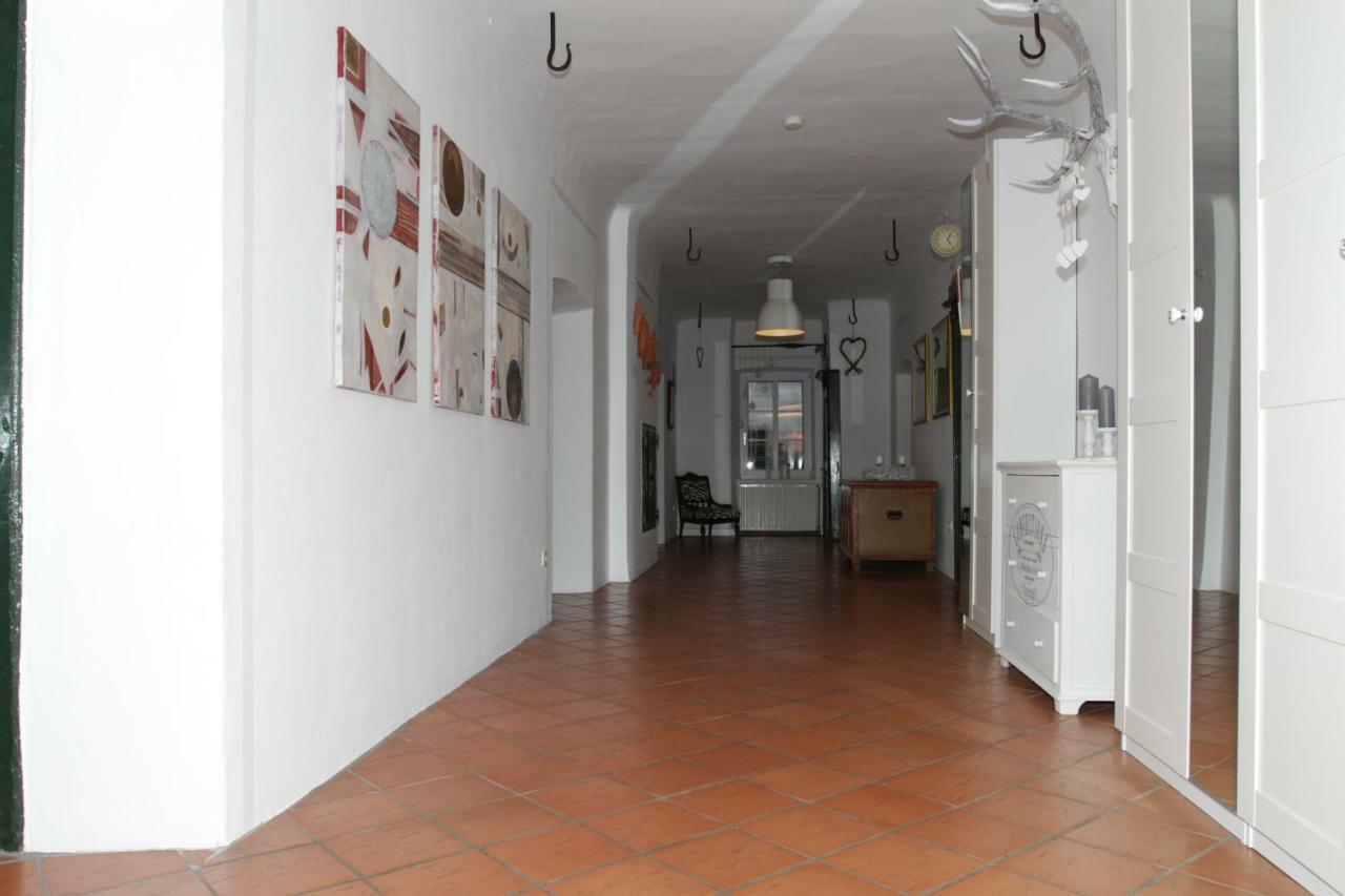 Apartamento Gutshof Bartl 1 Klagenfurt am Woerthersee Exterior foto