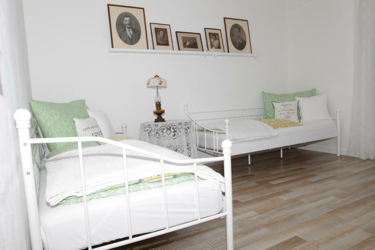 Apartamento Gutshof Bartl 1 Klagenfurt am Woerthersee Exterior foto