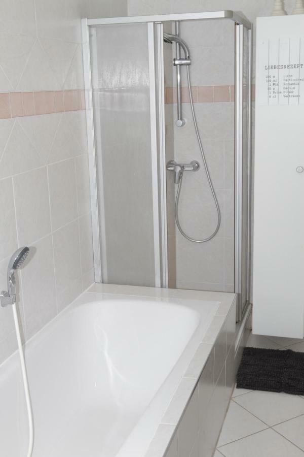 Apartamento Gutshof Bartl 1 Klagenfurt am Woerthersee Exterior foto