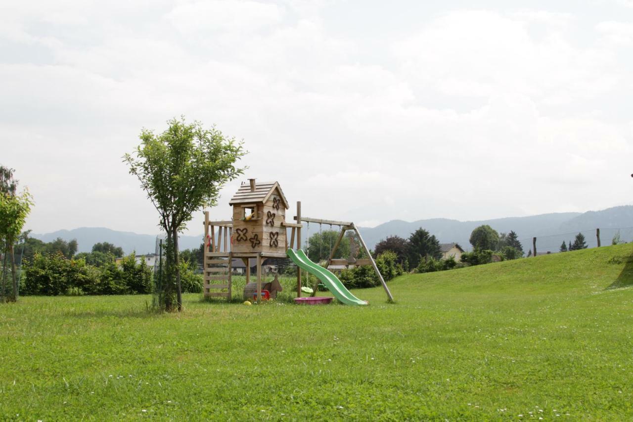 Apartamento Gutshof Bartl 1 Klagenfurt am Woerthersee Exterior foto